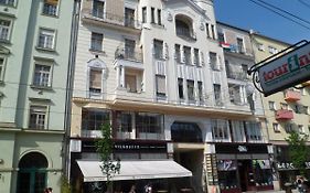 Centrál Apartman